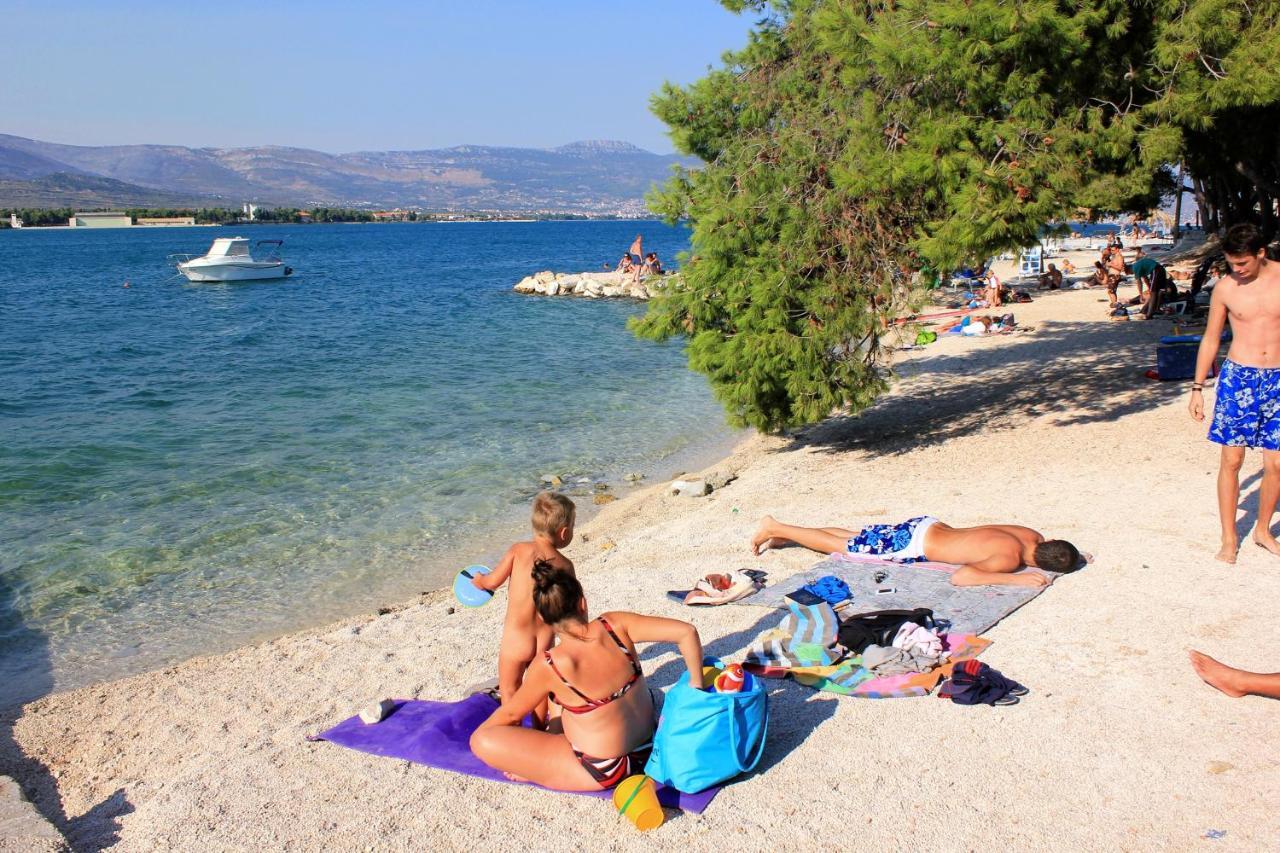 Apartments By The Sea Arbanija, Ciovo - 1085 Trogir Ngoại thất bức ảnh