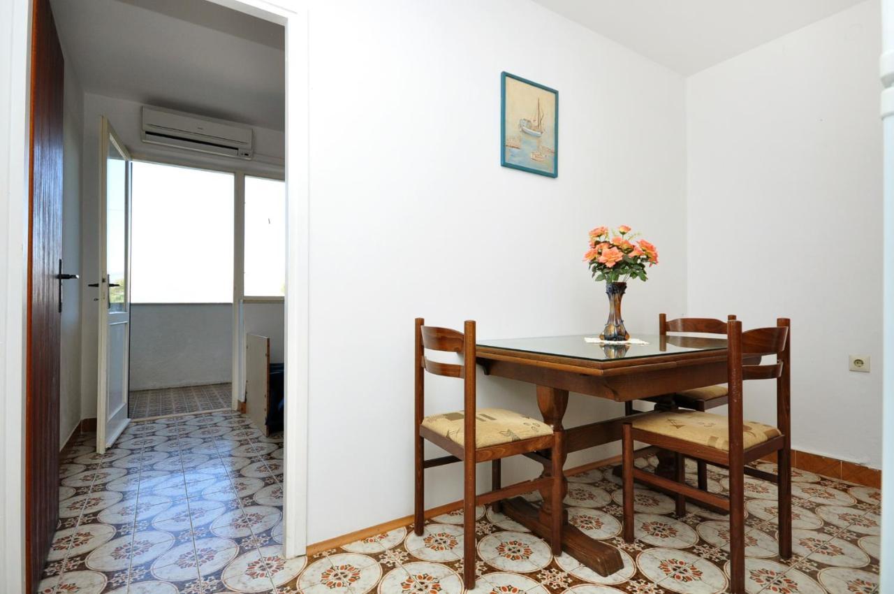 Apartments By The Sea Arbanija, Ciovo - 1085 Trogir Ngoại thất bức ảnh