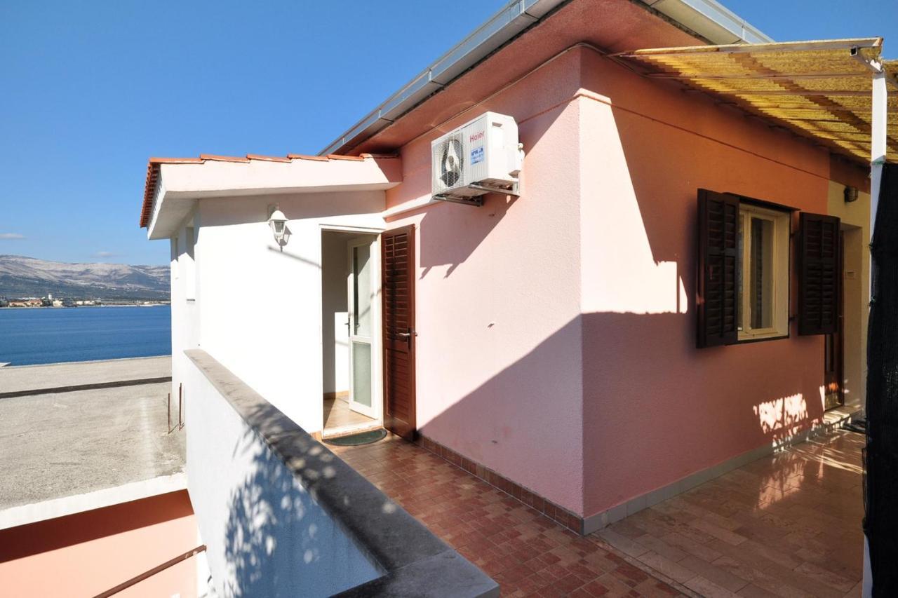Apartments By The Sea Arbanija, Ciovo - 1085 Trogir Ngoại thất bức ảnh