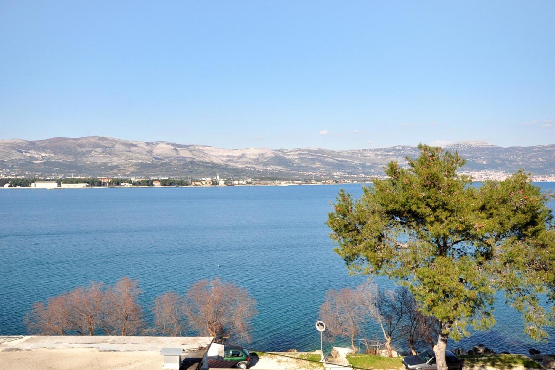 Apartments By The Sea Arbanija, Ciovo - 1085 Trogir Ngoại thất bức ảnh